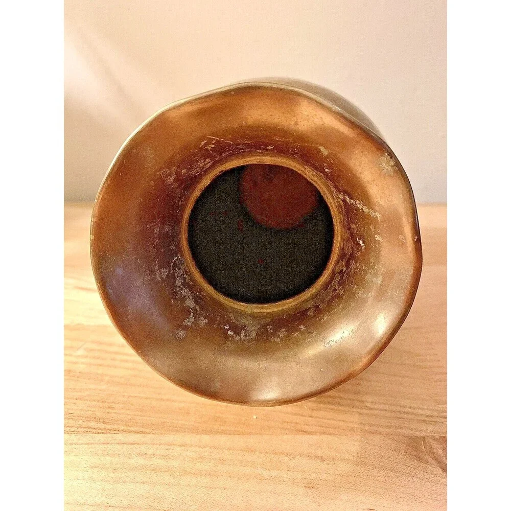 VINTAGE SOLID BRASS HAMMERED VASE 8.5